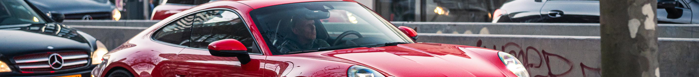 Porsche 992 GT3 Touring