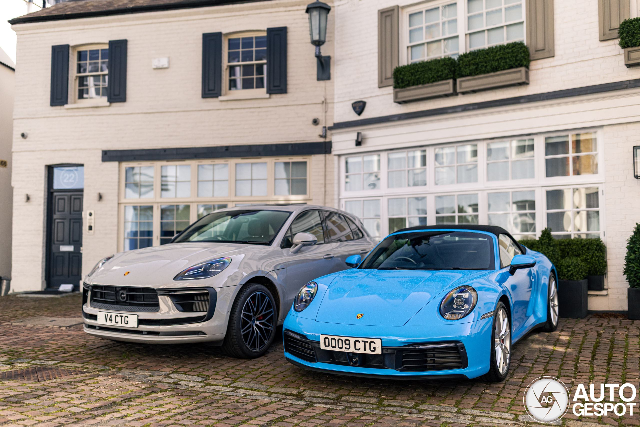 Porsche 992 Carrera 4S Cabriolet