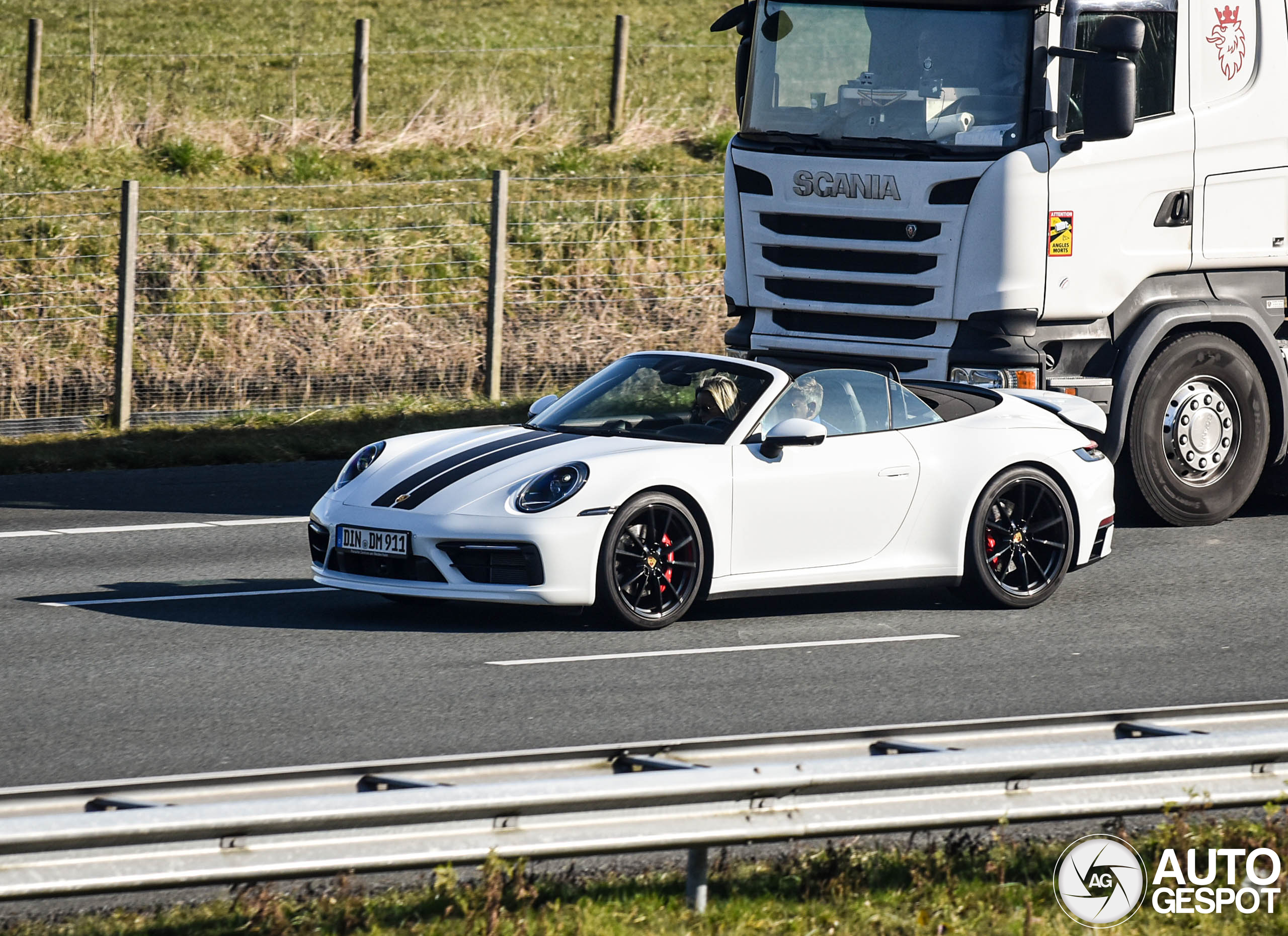 Porsche 992 Carrera 4S Cabriolet