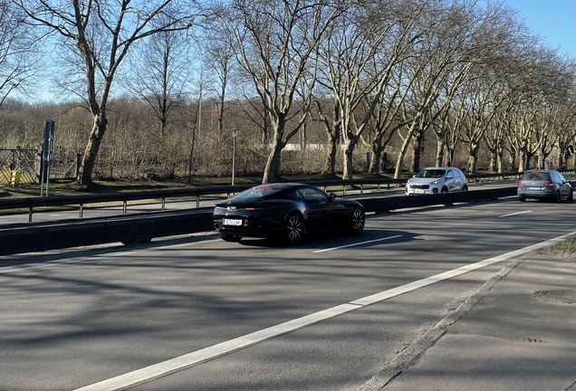 Aston Martin DB11 V8