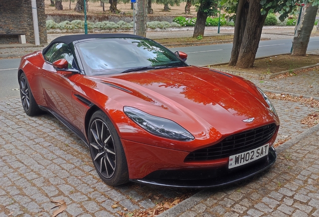 Aston Martin DB11 V8 Volante