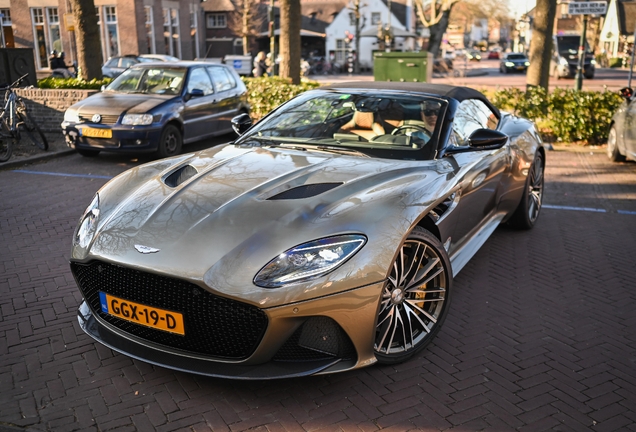 Aston Martin DBS Superleggera Volante