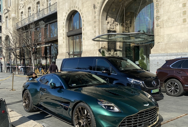 Aston Martin Vanquish 2025
