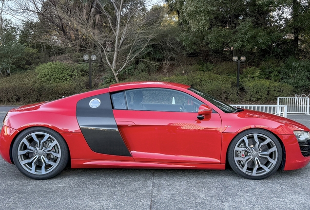 Audi R8 V10