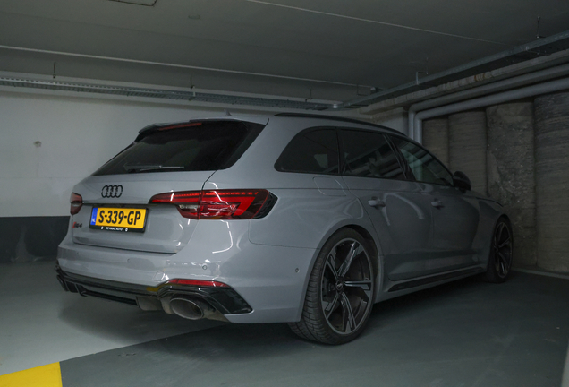 Audi RS4 Avant B9