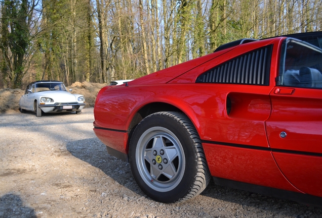 Ferrari 328 GTS