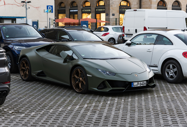 Lamborghini Huracán LP640-4 EVO