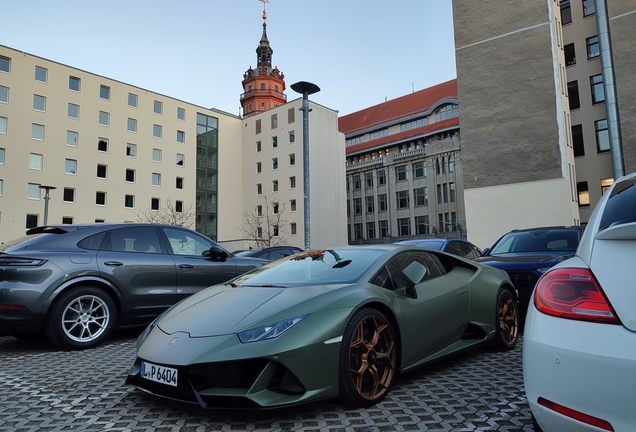 Lamborghini Huracán LP640-4 EVO