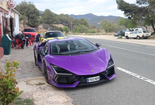 Lamborghini Revuelto