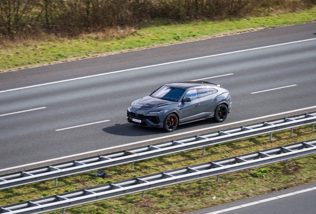 Lamborghini Urus Performante