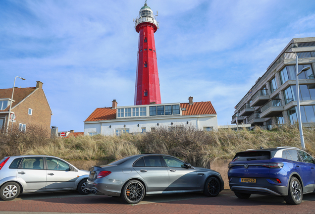 Mercedes-AMG E 63 S W213