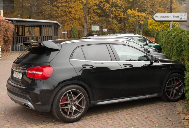 Mercedes-AMG GLA 45 X156