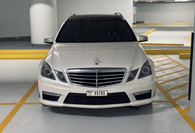 Mercedes-Benz E 63 AMG S212