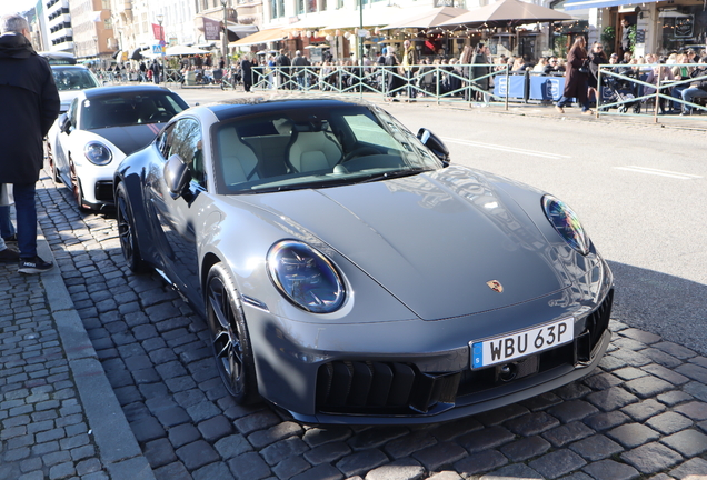 Porsche 992 Carrera 4 GTS MkII