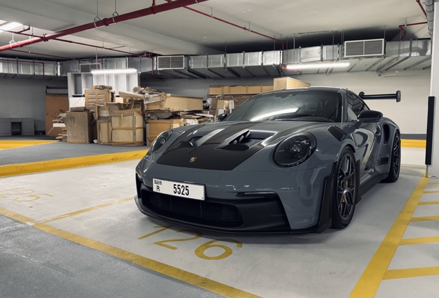 Porsche 992 GT3 RS Weissach Package