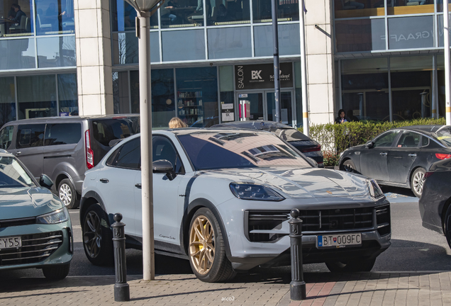 Porsche Cayenne Coupé Turbo E-Hybrid