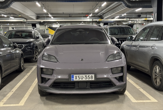 Porsche Macan EV Turbo