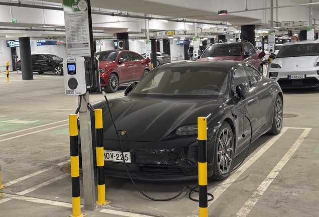 Porsche Taycan GTS
