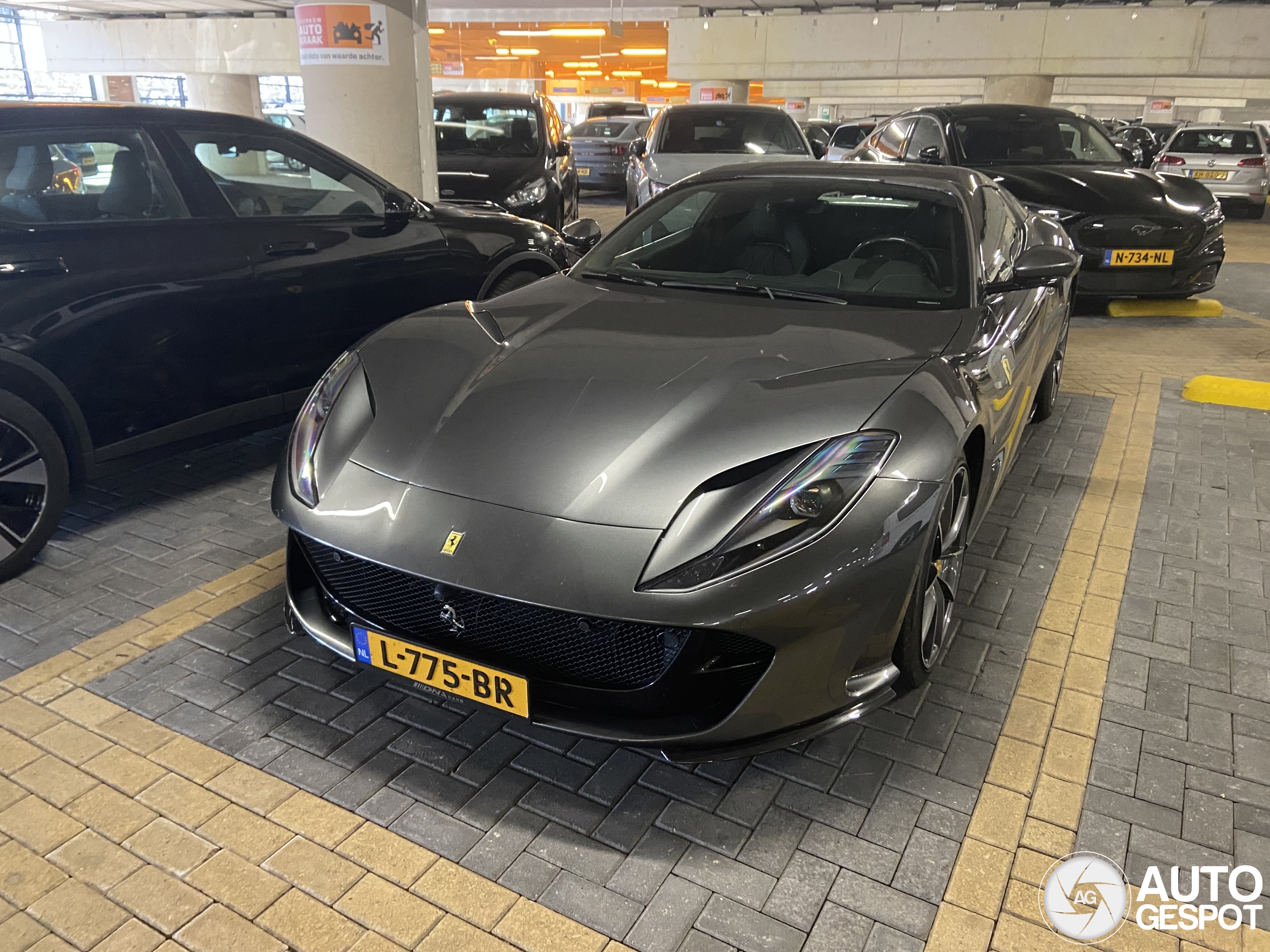 Ferrari 812 GTS