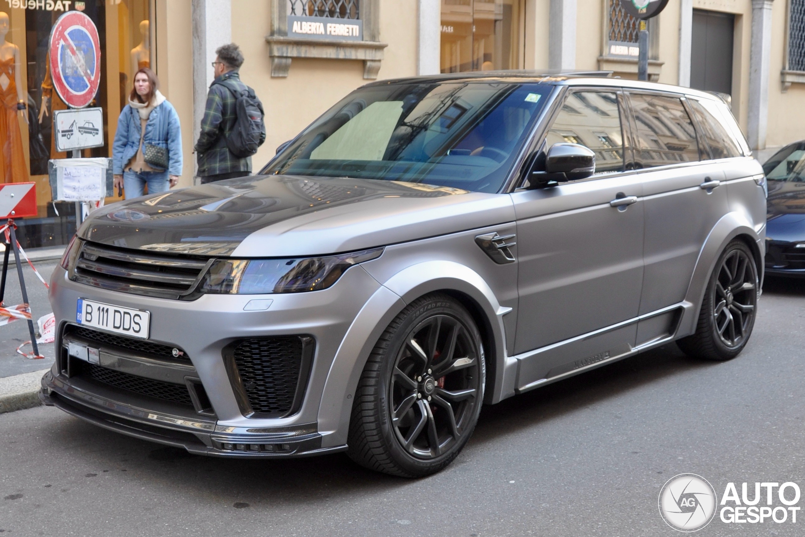 Land Rover Range Rover Sport SVR 2018 Carbon Edition Mansory