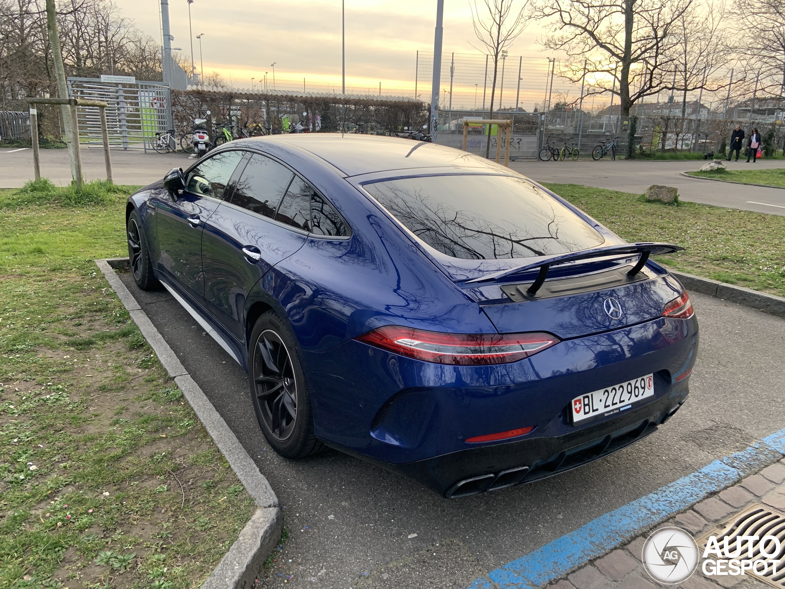 Mercedes-AMG GT 63 S X290