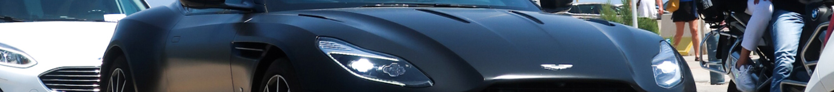 Aston Martin DB11