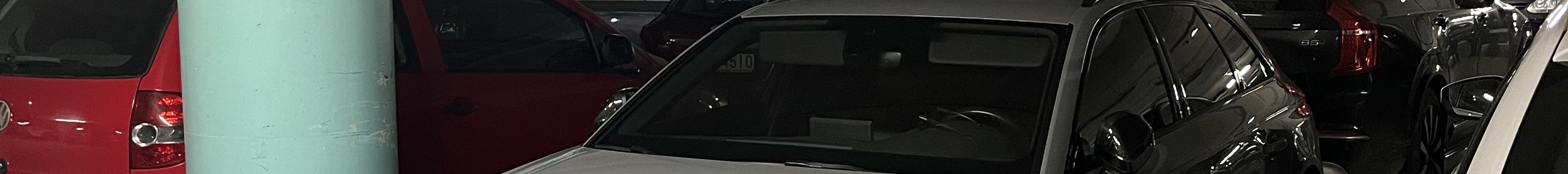 Audi RS4 Avant B9