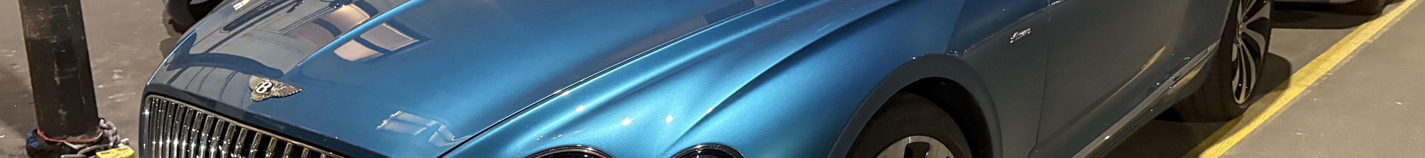 Bentley Continental GT V8 Azure 2024