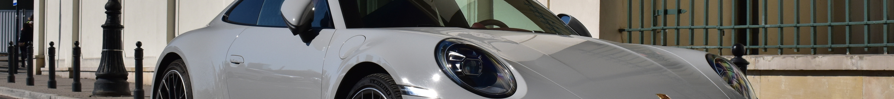 Porsche 992 Carrera 4S