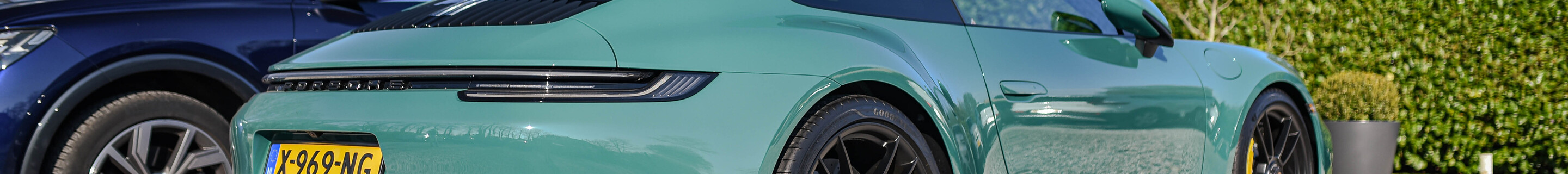Porsche 992 Carrera GTS