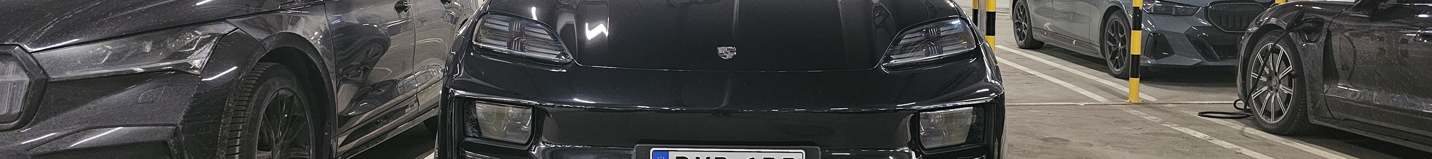 Porsche Macan EV Turbo