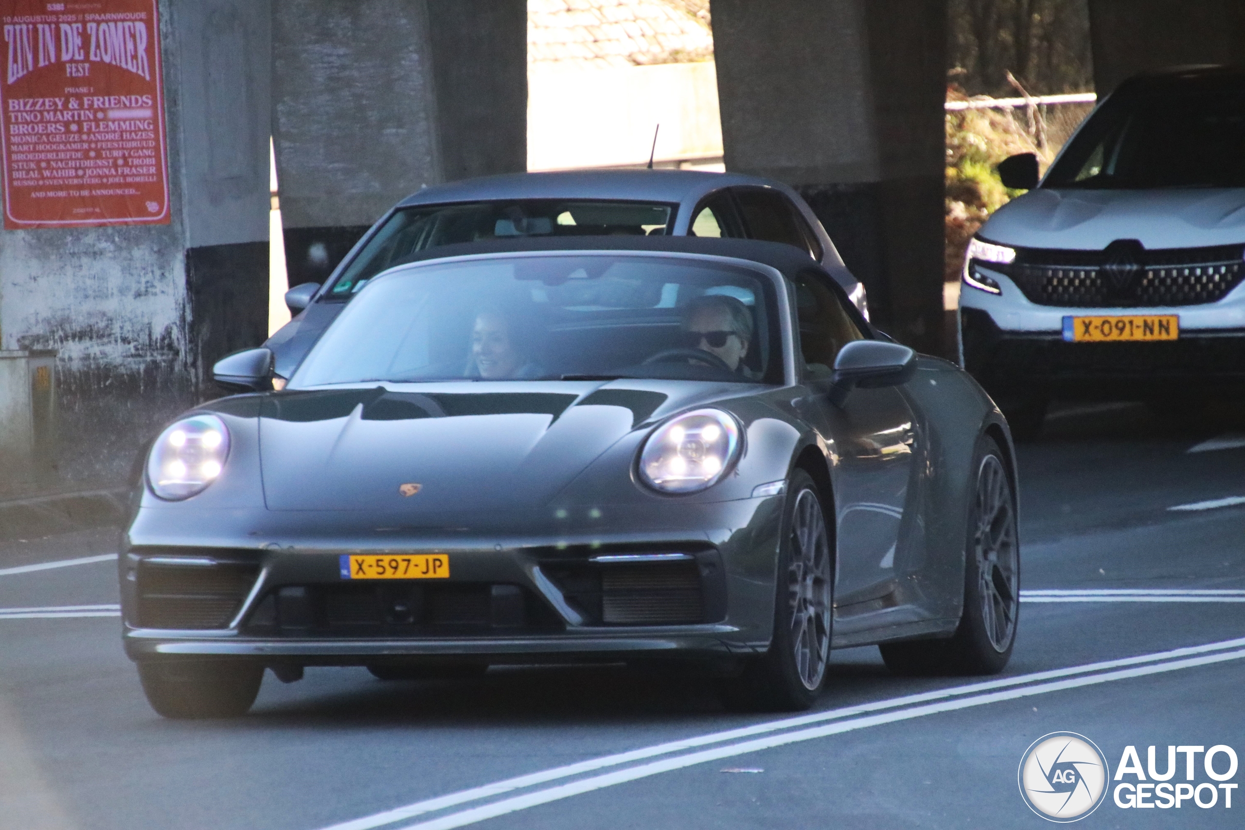Porsche 992 Carrera 4S Cabriolet