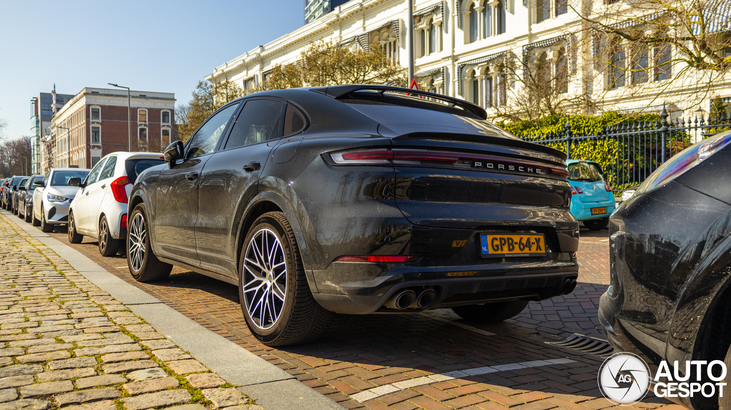 Porsche Cayenne Coupé Turbo E-Hybrid