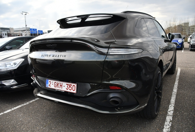 Aston Martin DBX