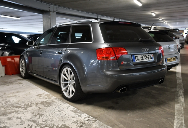 Audi RS4 Avant B7