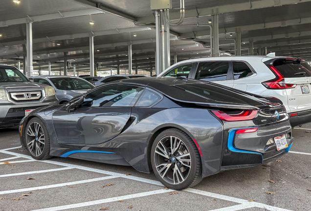 BMW i8