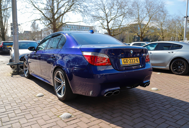 BMW M5 E60 2005