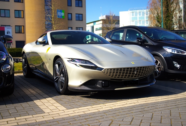 Ferrari Roma Spider