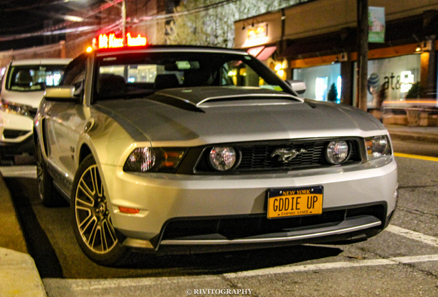 Ford Mustang GT Convertible 2011
