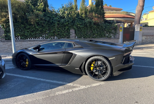Lamborghini Aventador LP700-4