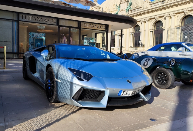 Lamborghini Aventador LP700-4 Roadster