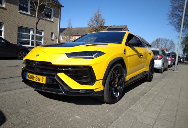 Lamborghini Urus Performante