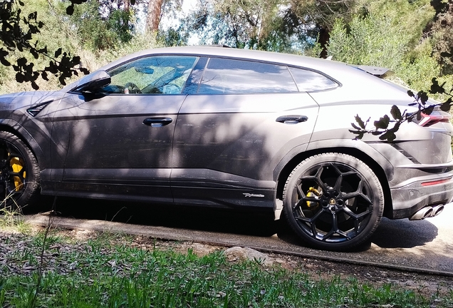 Lamborghini Urus Performante