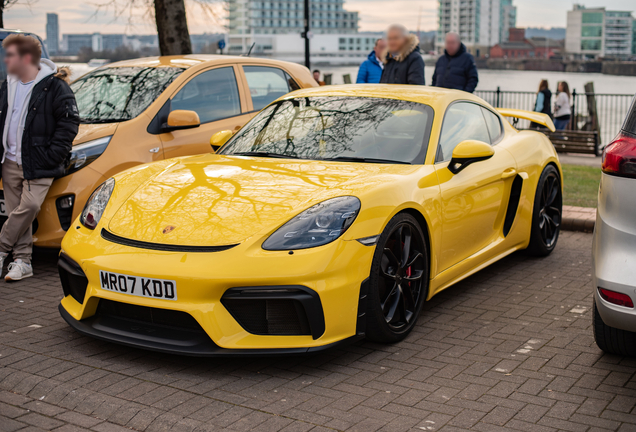 Porsche 718 Cayman GT4