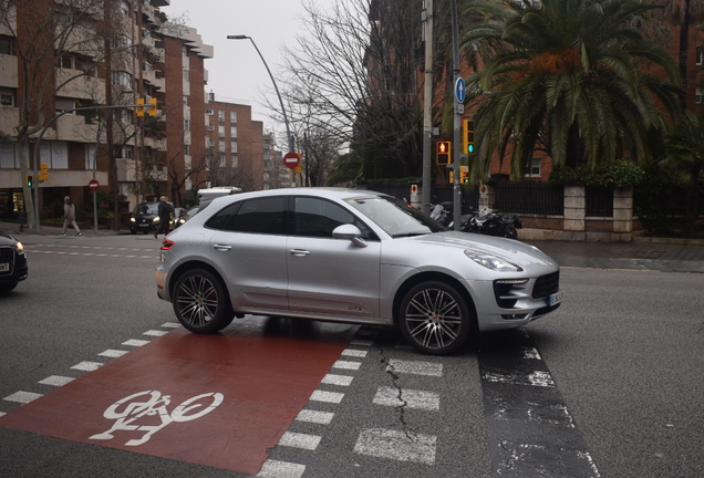 Porsche 95B Macan GTS