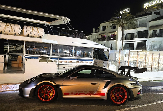 Porsche 992 GT3 RS Weissach Package