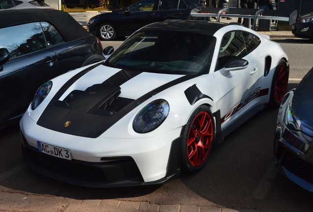 Porsche 992 GT3 RS Weissach Package