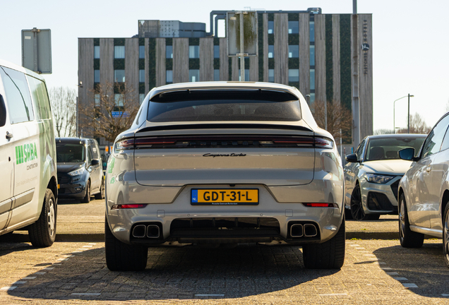 Porsche Cayenne Coupé Turbo E-Hybrid