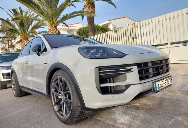 Porsche Cayenne Coupé Turbo E-Hybrid