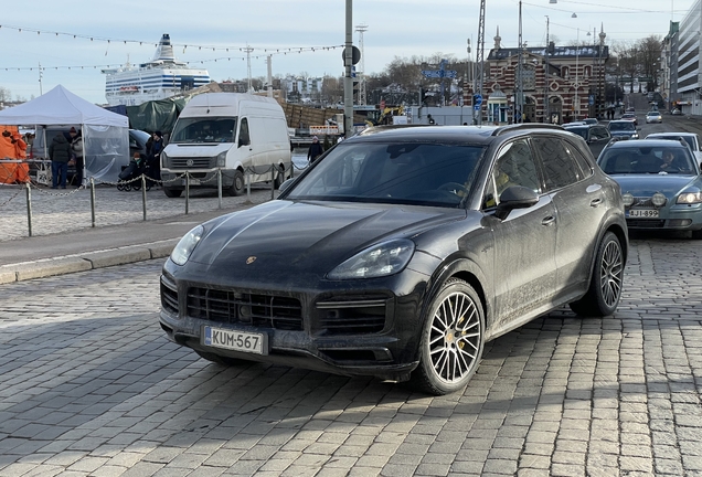 Porsche Cayenne Turbo S E-Hybrid